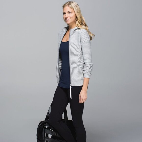 Lululemon Embrace Hoodie- Knit Hooded Zip Up Sweater- Size Medium - Picture 3 of 15